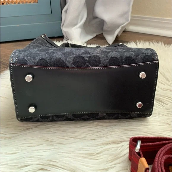 Coach Field Tote 22 Signature Denim Black FINAL MARK DOWN - Picture 11 of 15